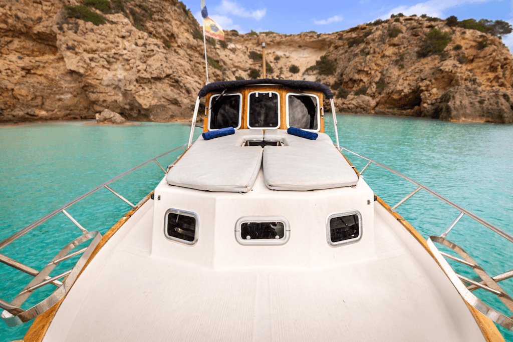 classic-boat-sun-deck-ibiza