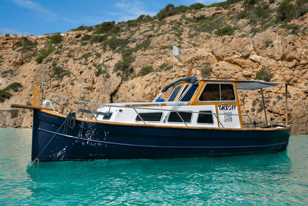 classic-yacht-rental-ibiza